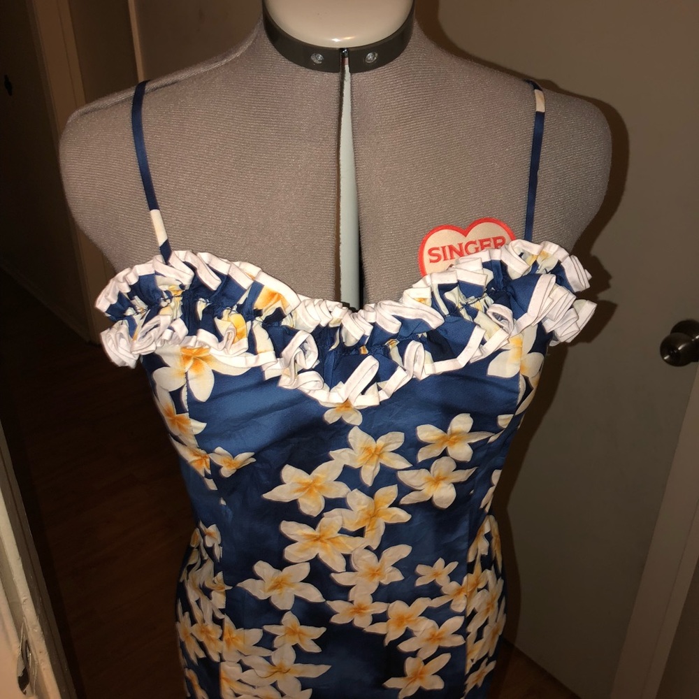 Blue floral vintage tiki long body con dress - Picture 2 of 7
